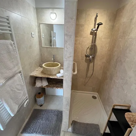 Apartment Renove En Bord De Et Calme